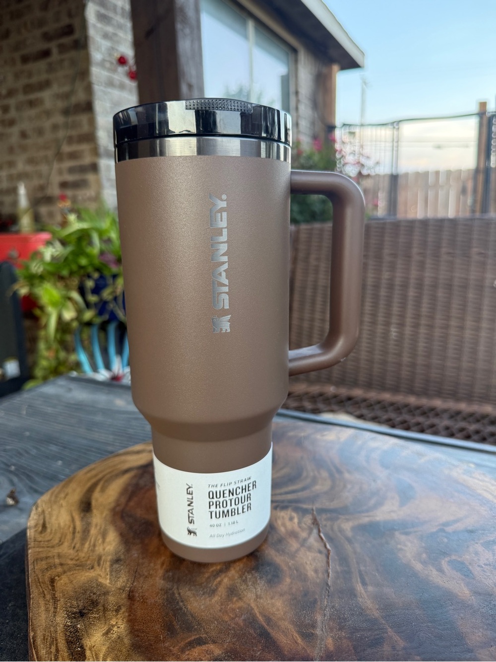 Stanley 40 oz Quencher ProTour Flip Straw Tumbler Espresso NWT - Picture 2 of 9
